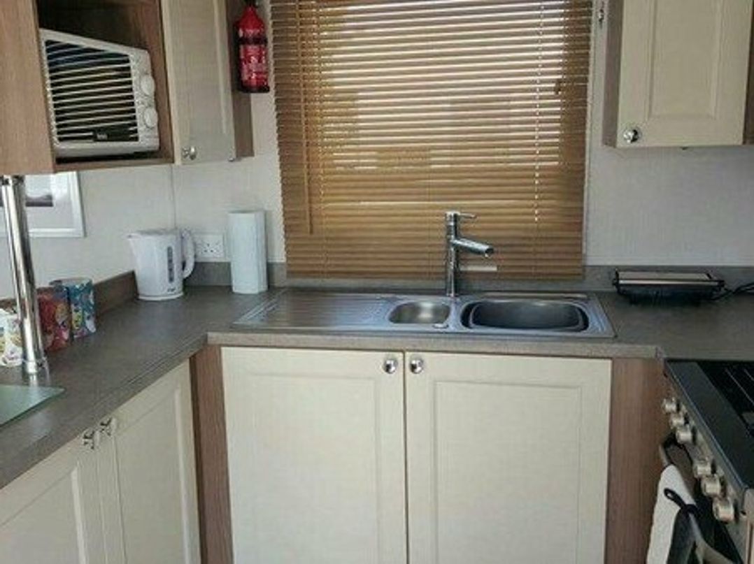 Caister Holiday Park - Holiday Accommodation 6189