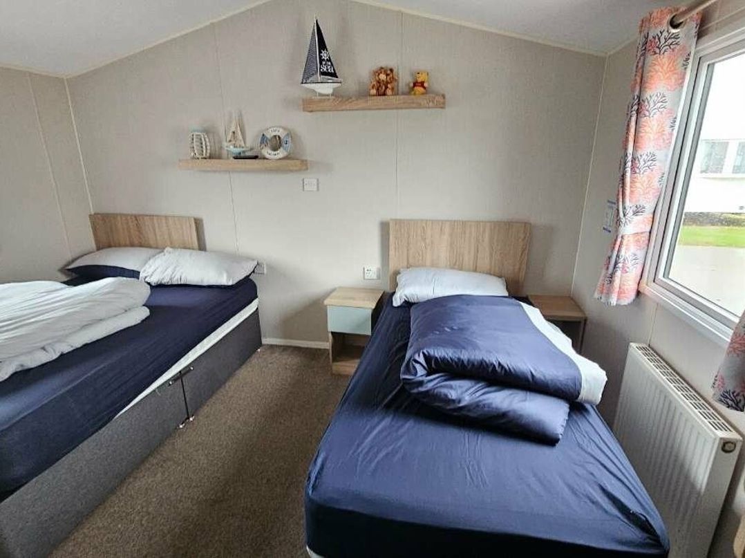 Golden Sands - Holiday Accommodation 8309