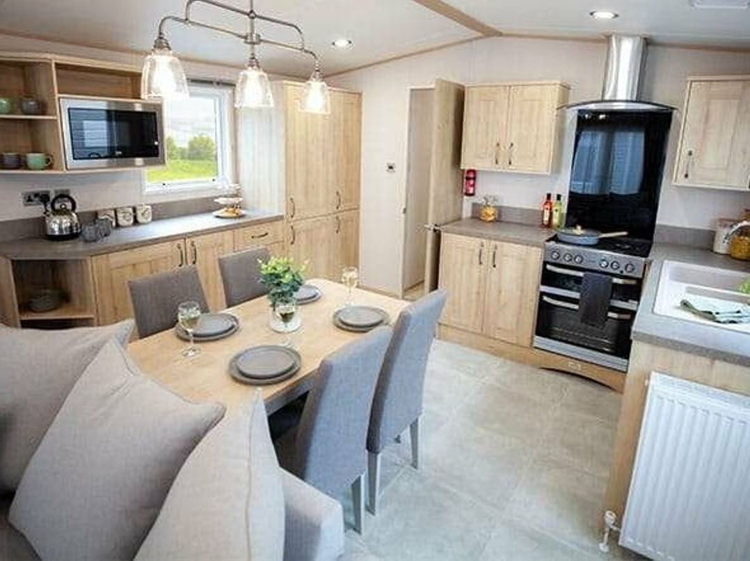 Trecco Bay - Holiday Accommodation 8466