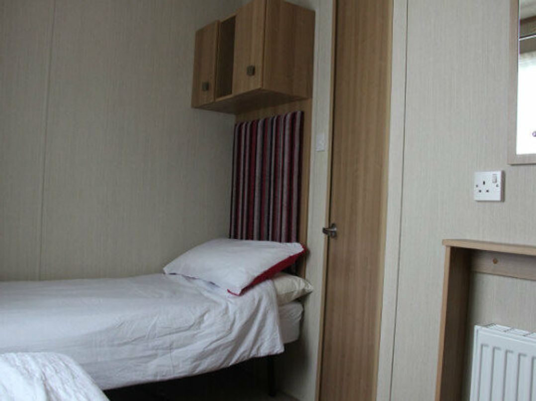 White Acres Holiday Park - Holiday Accommodation 895