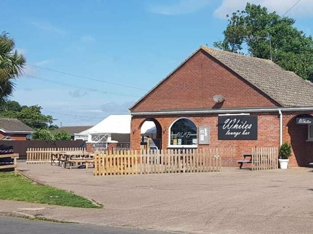 Green Farm Caravan Park - Holiday Accommodation 9807