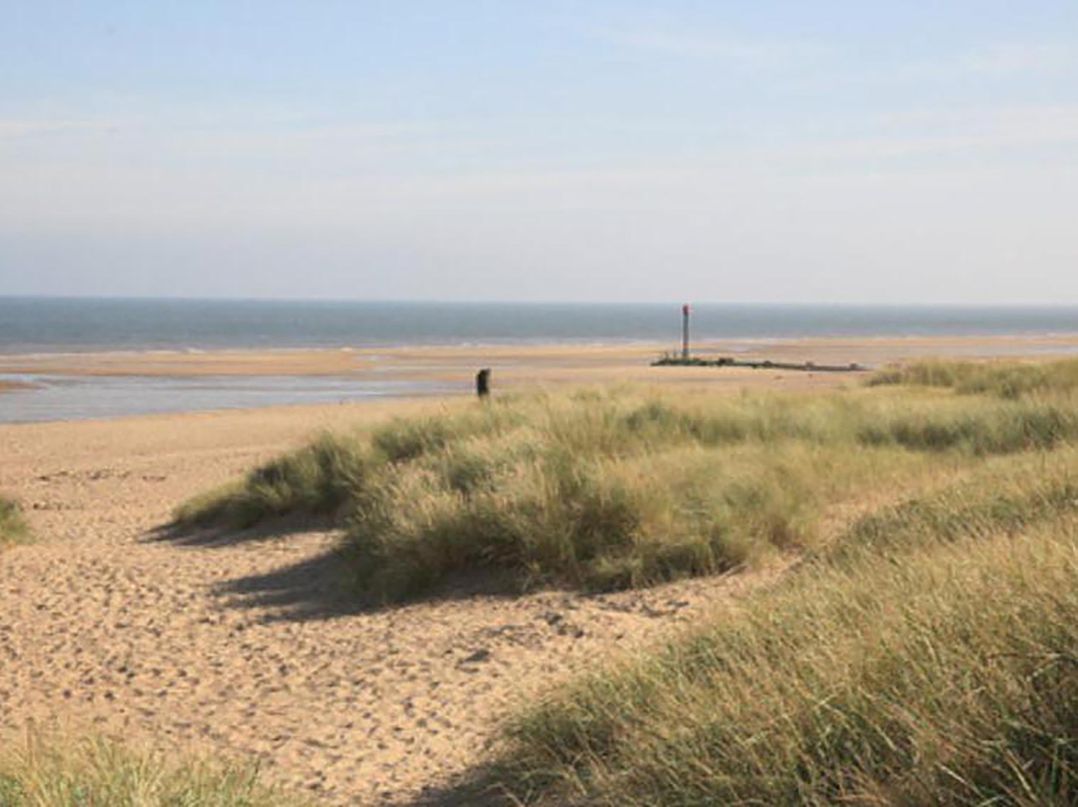 Sandy Paws Dog Friendly Anderby Creek