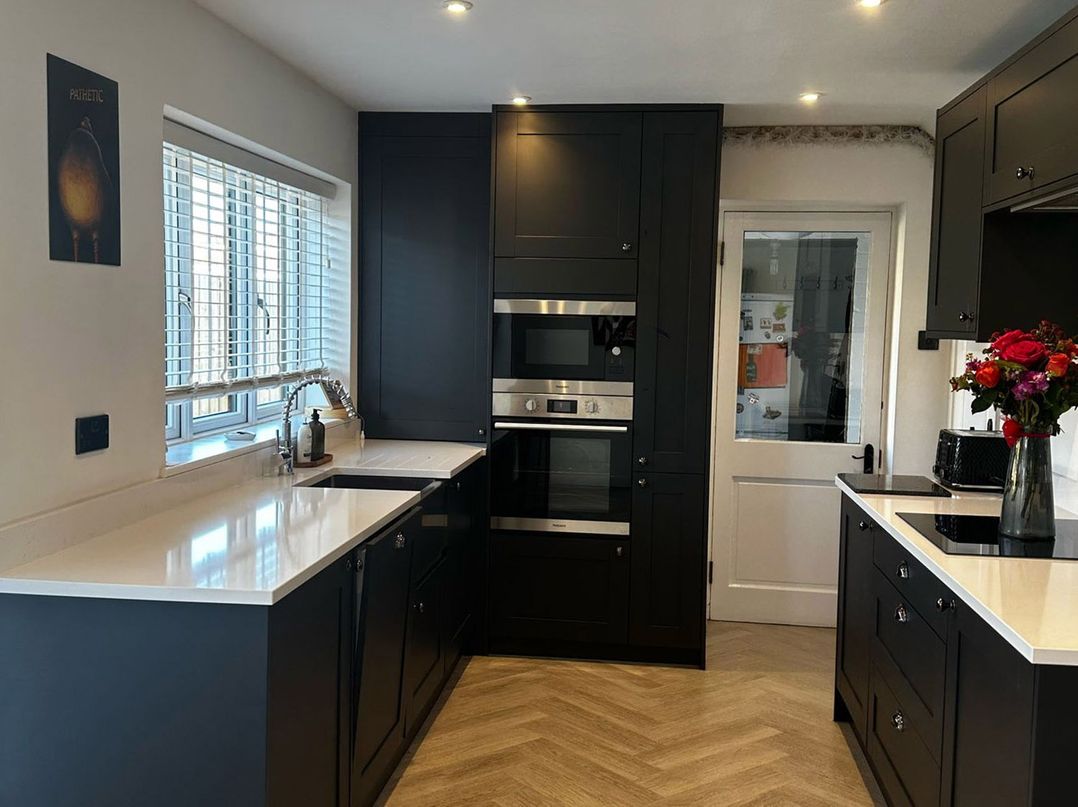3 Bed Sleeps 5 Garden Parking Pets
