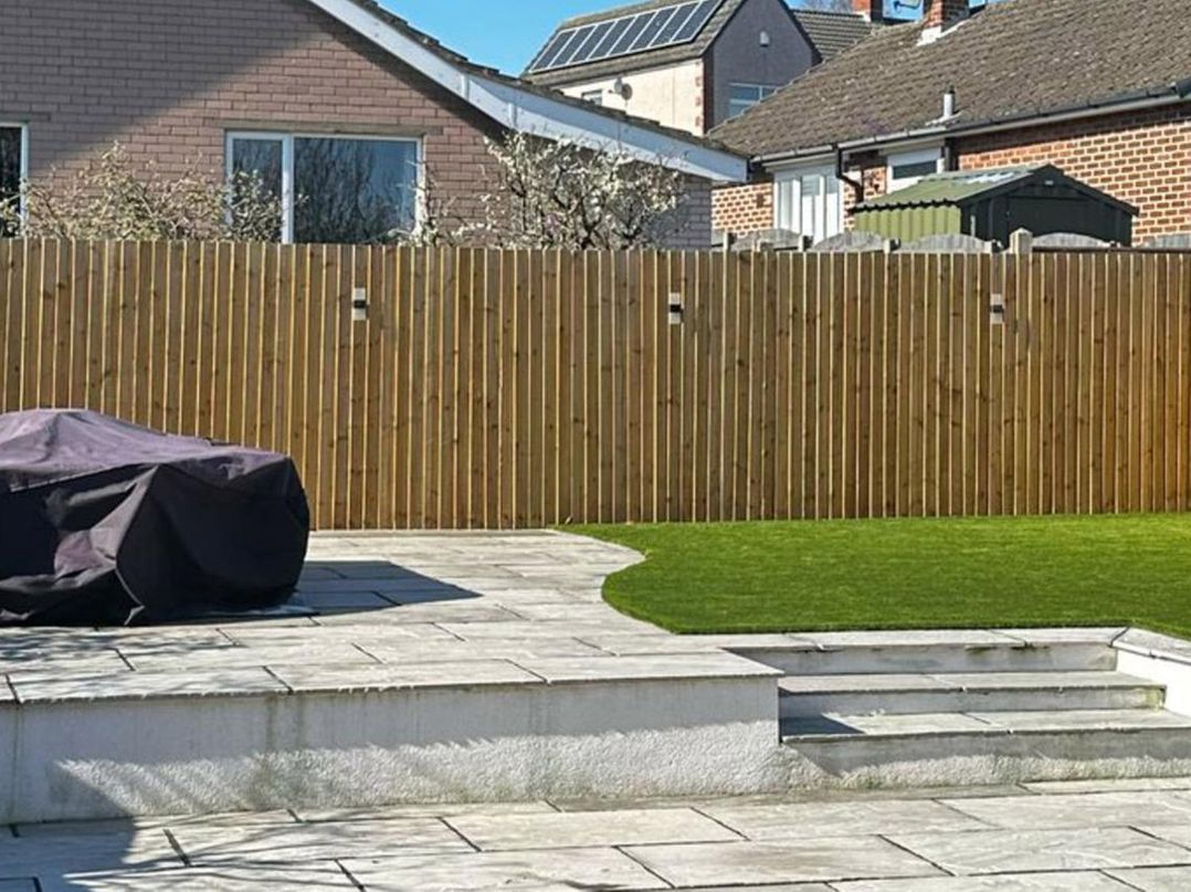 3 Bed Sleeps 5 Garden Parking Pets