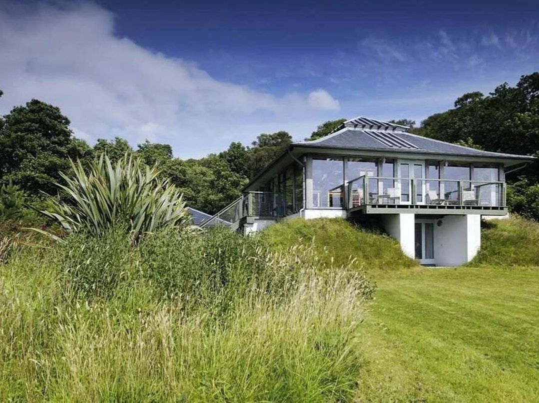 Tigh na Mara Sleeps 4 Sea Views Pet Friendly