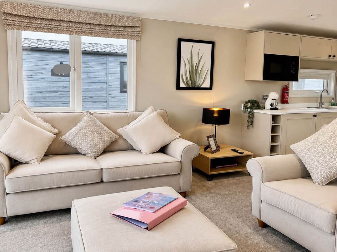 Lovely Holiday Home On Waxham Sands