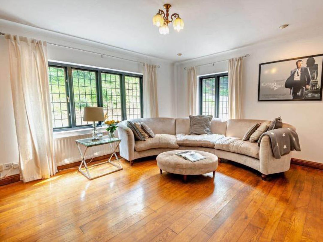 Luxurious 5 Bedroom House in Cookham near  Marlow