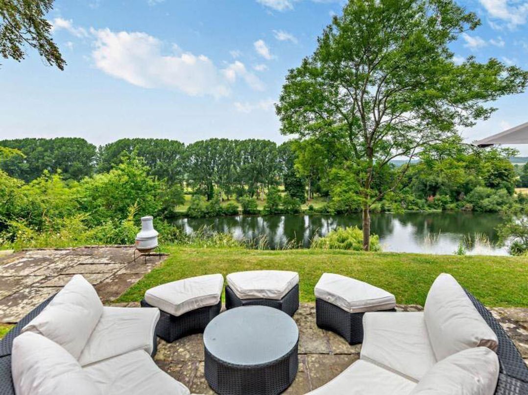 Luxurious 5 Bedroom House in Cookham near  Marlow