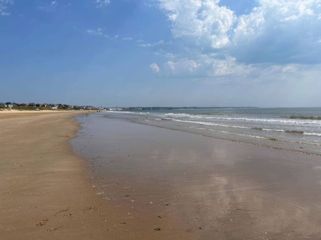 Seaside Escape 2Br Sleeps4 Parking PetsOK Fireplace
