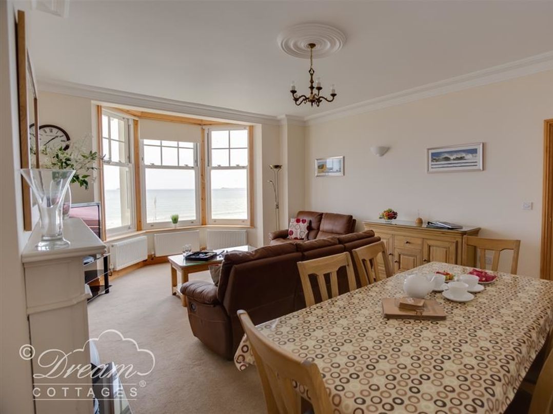 Beach View Apartment 3