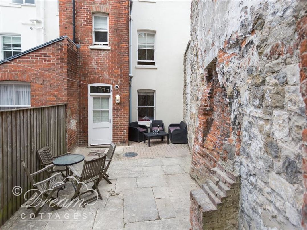 Harbour Watch Apartment 1 in Weymouth, Dorset Cottages & Lodges