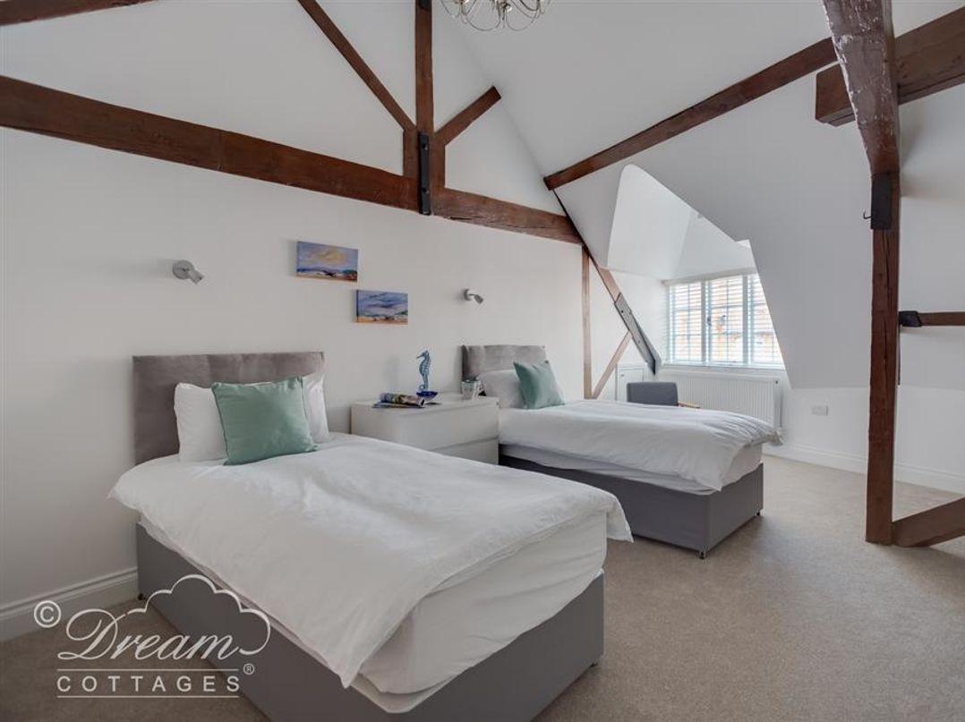 Old Coastguard Apartment 3