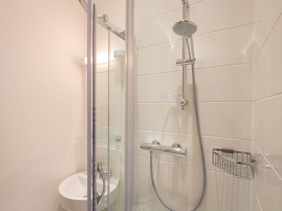 The Apartment, Newcomen Road