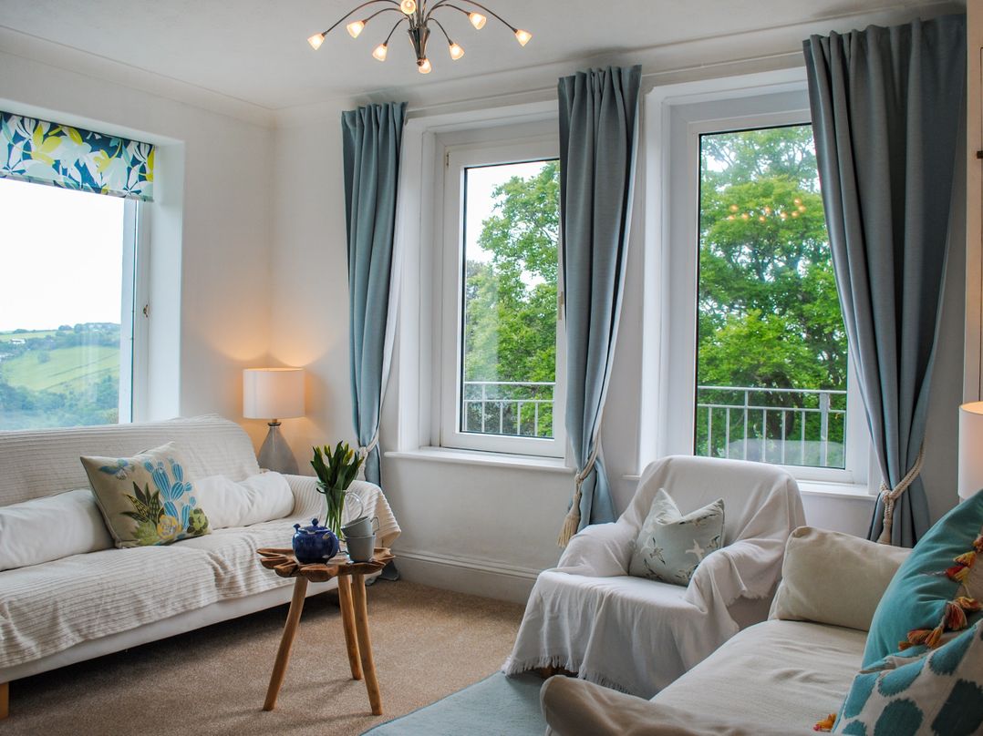 3 Melbury