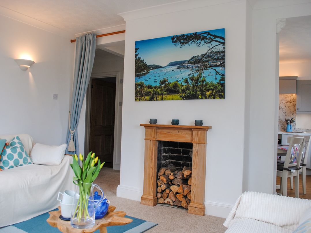 3 Melbury