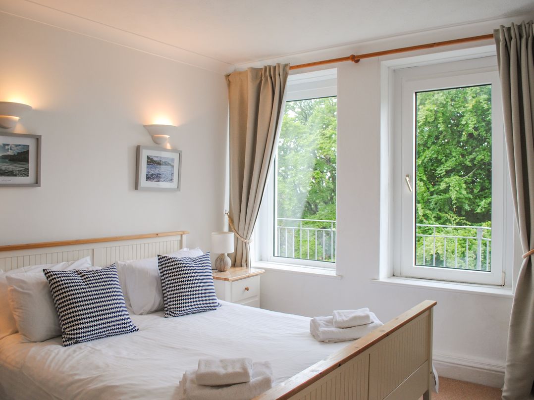 3 Melbury