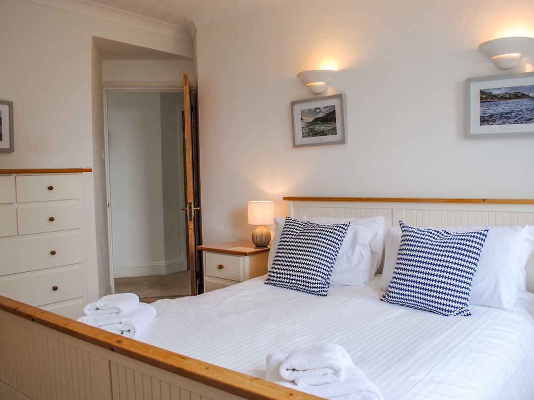 3 Melbury
