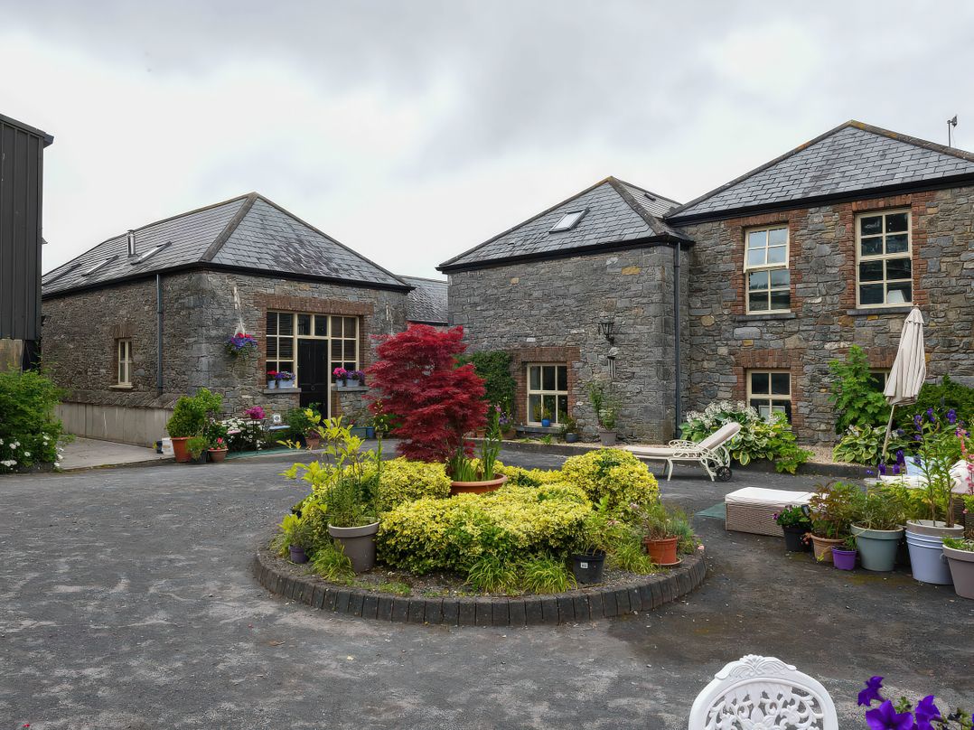 Coach House