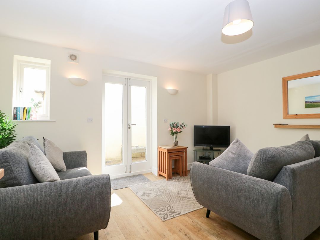 9 Malthouse Court