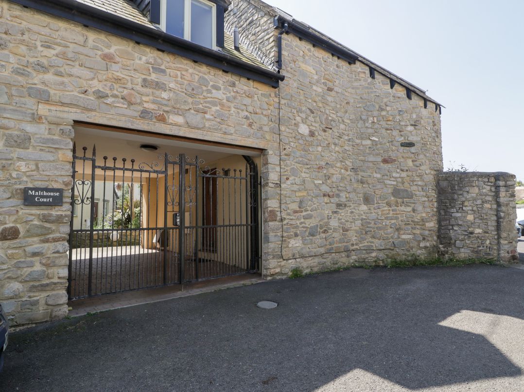 9 Malthouse Court