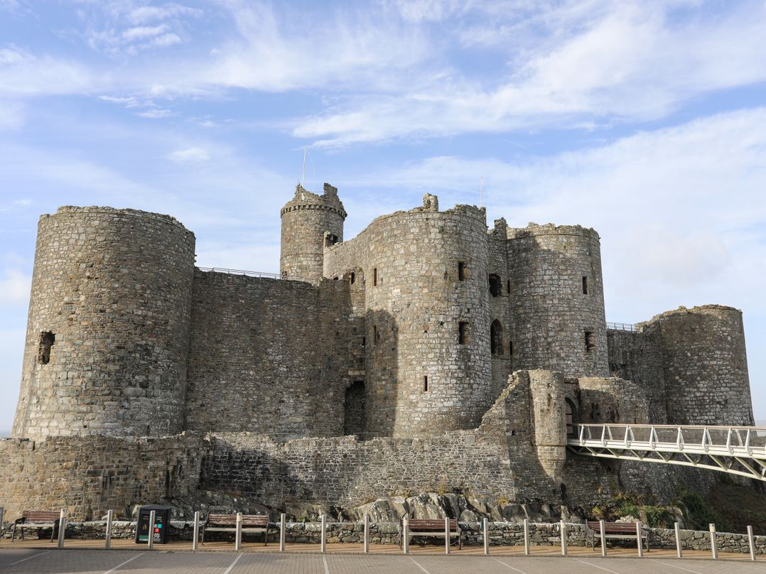 Harlech Apartments - Gwern
