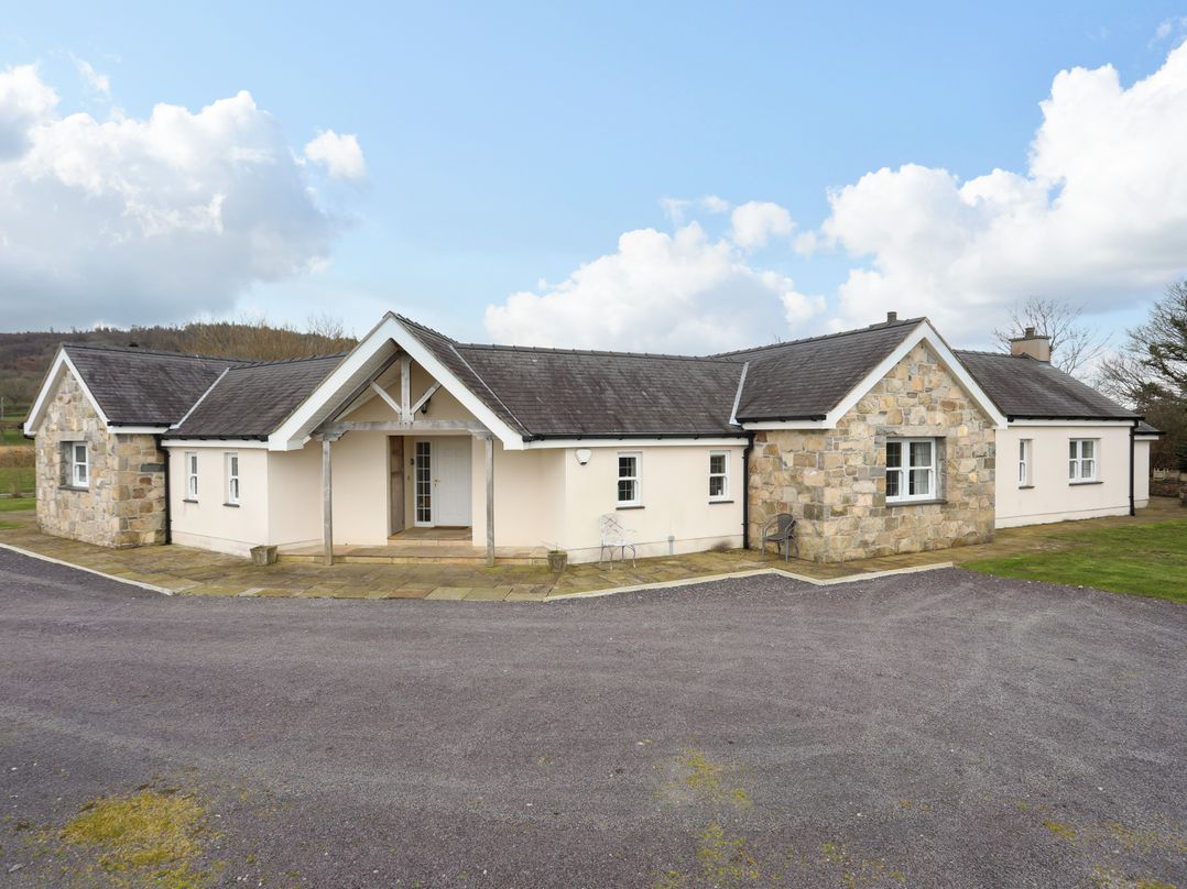 Pen y Bont Bach