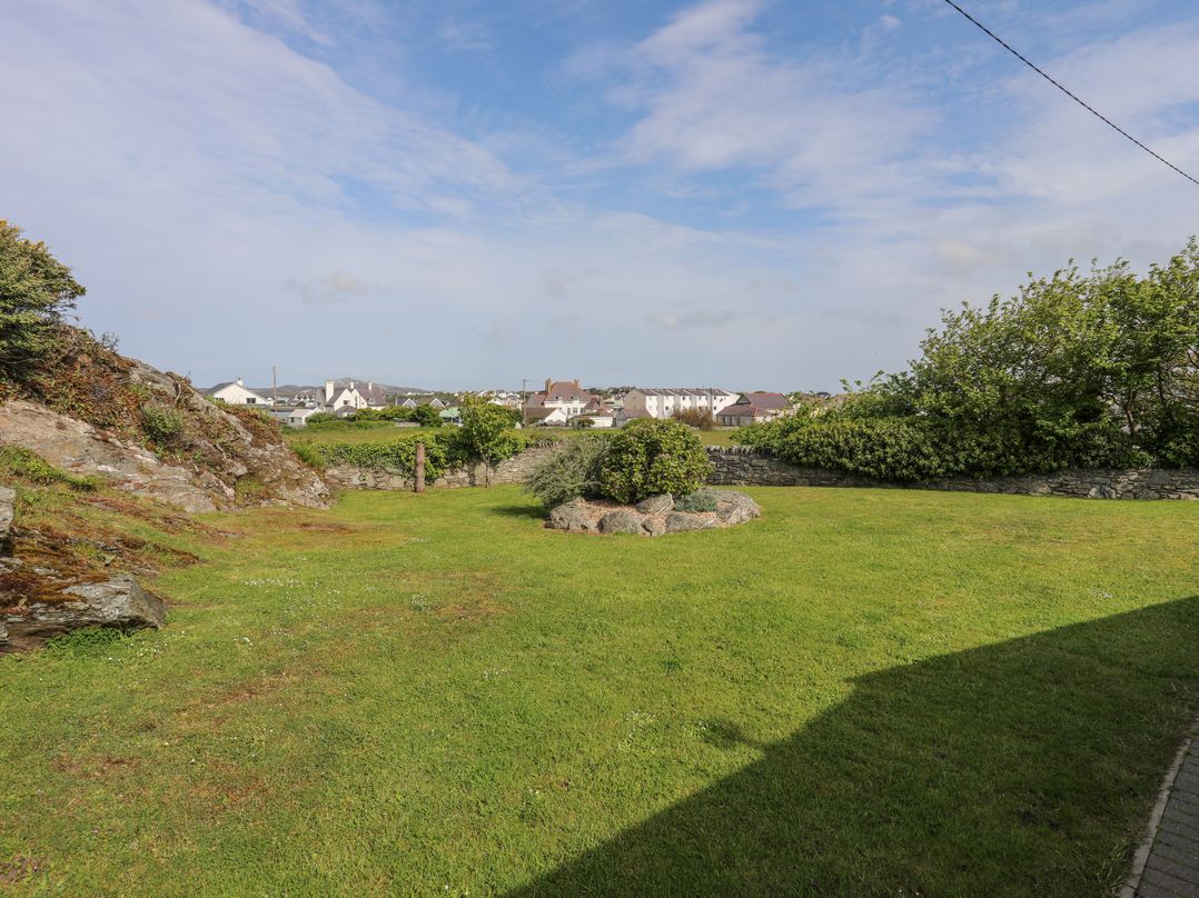 Tyn Towyn - Bwthyn Carreg