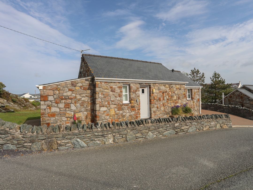 Tyn Towyn - Bwthyn Carreg