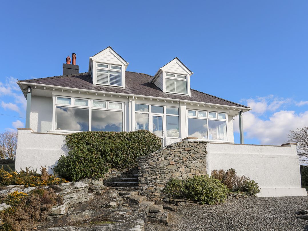 Ty Llwyd