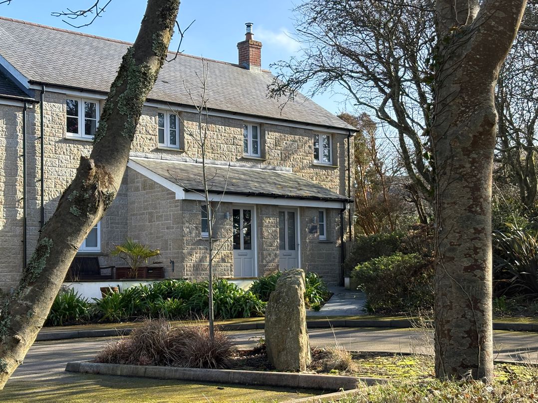 Tinners Rest, Pendeen - Sleeps 5 guests