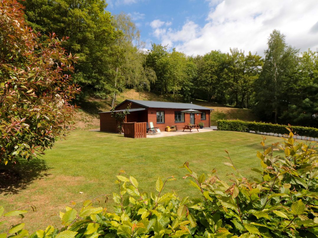 Ryedale Country Lodges - Willow Lodge, Kirkbymoorside - Sleeps 5 guests