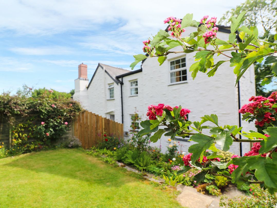 Pengelly Holiday cottage, Sticker, Cornwall (Sleeps 4)
