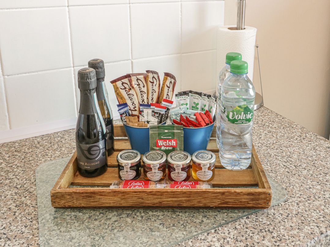 Llys Madoc, First Floor Flat