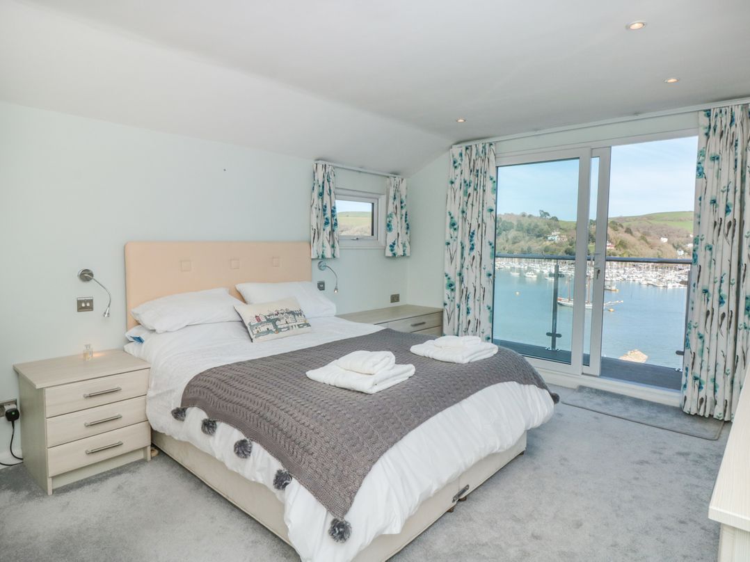 Estuary View (House & Annexe)