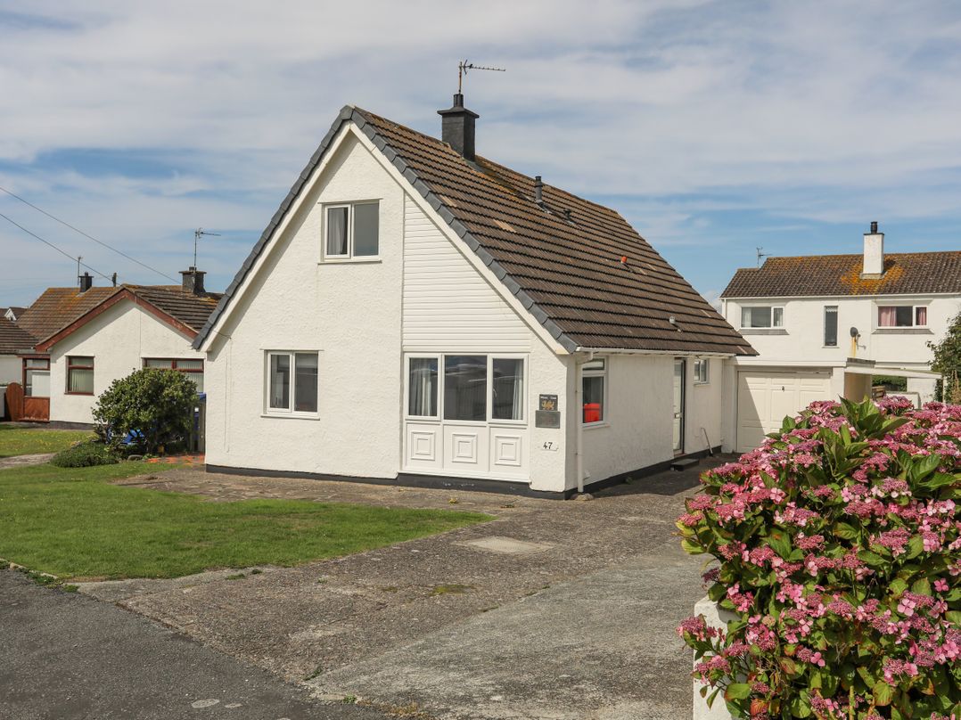 Crows Nest - Rhosneigr