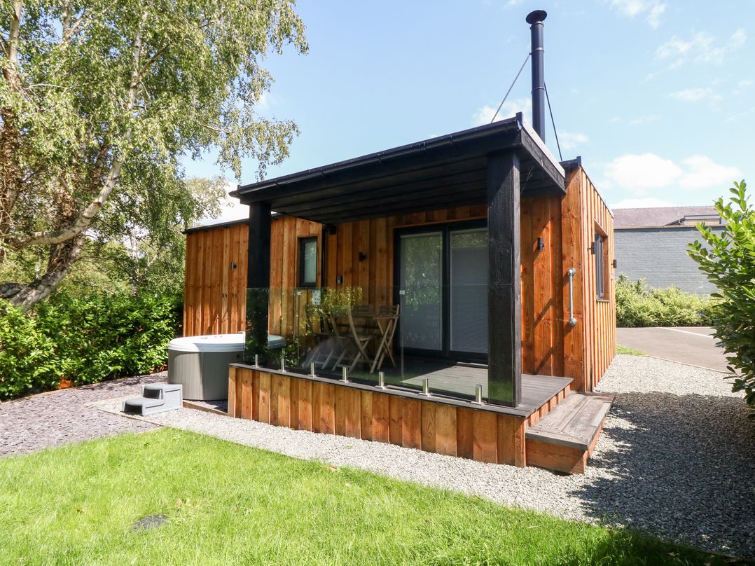 Padarn Lodge