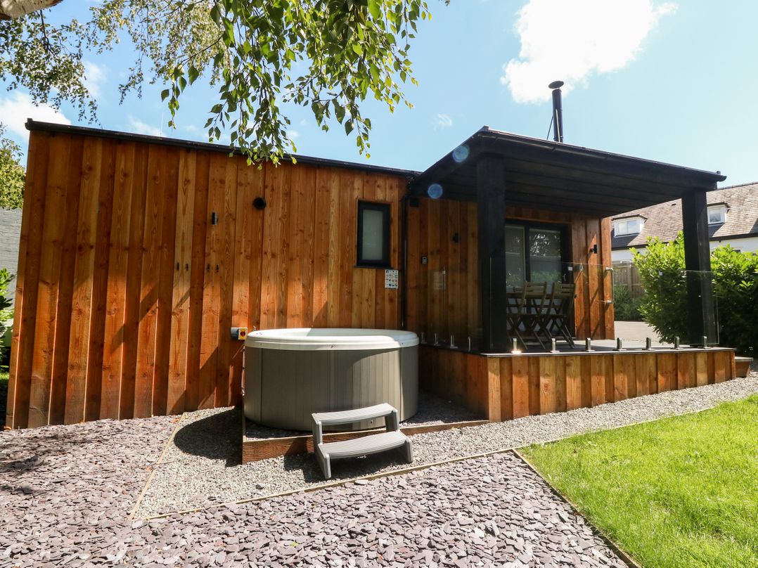 Padarn Lodge