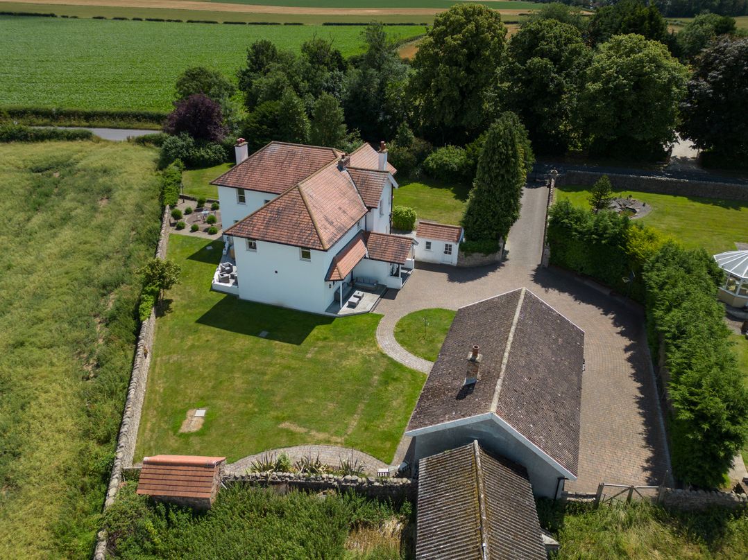 Green End House