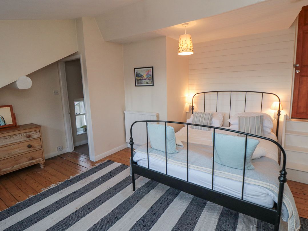 Salmon Cottage