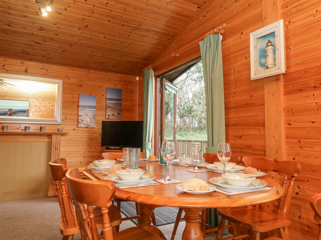 16 Amber Wood Lodge
