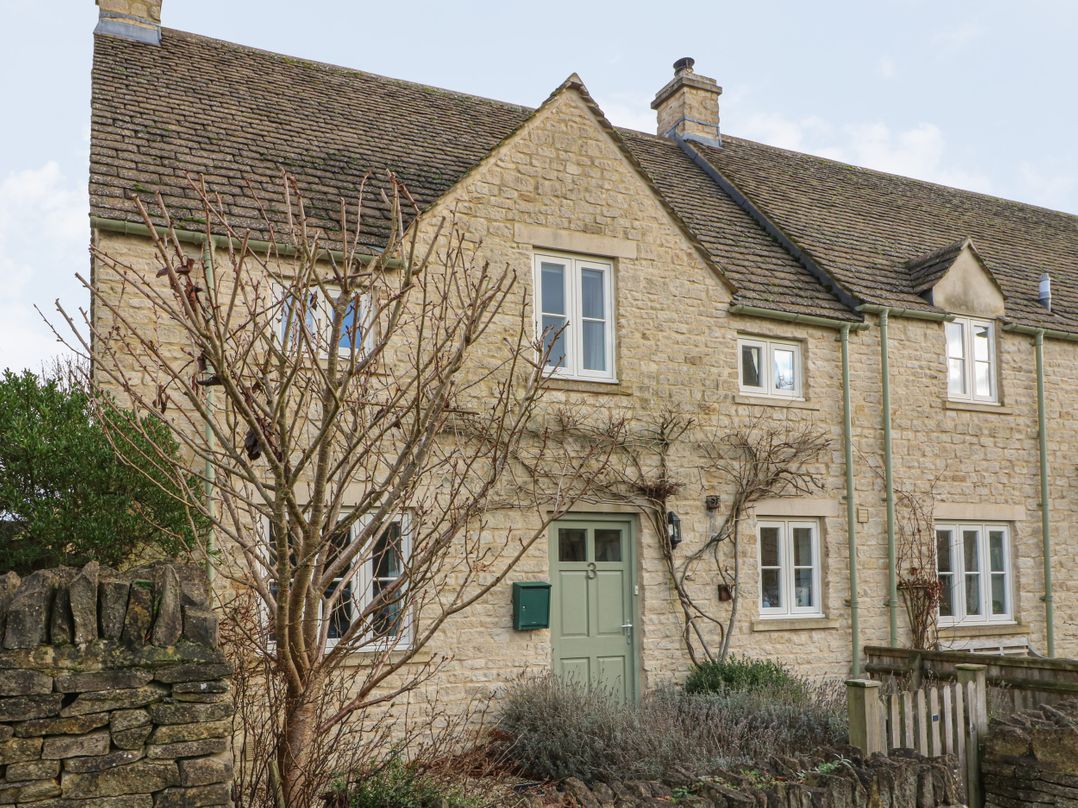 Holiday cottages in the Quenington area of the Cotswolds