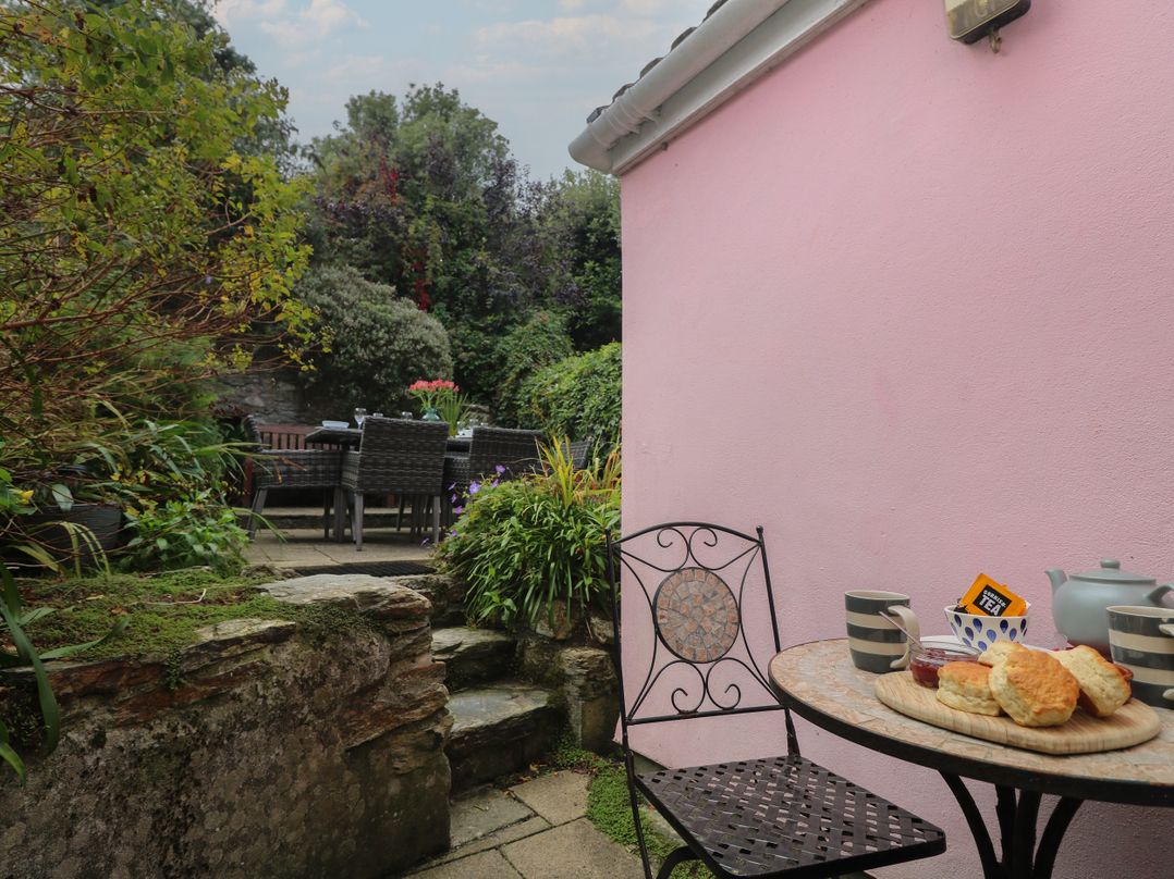 Tops'l Cottage