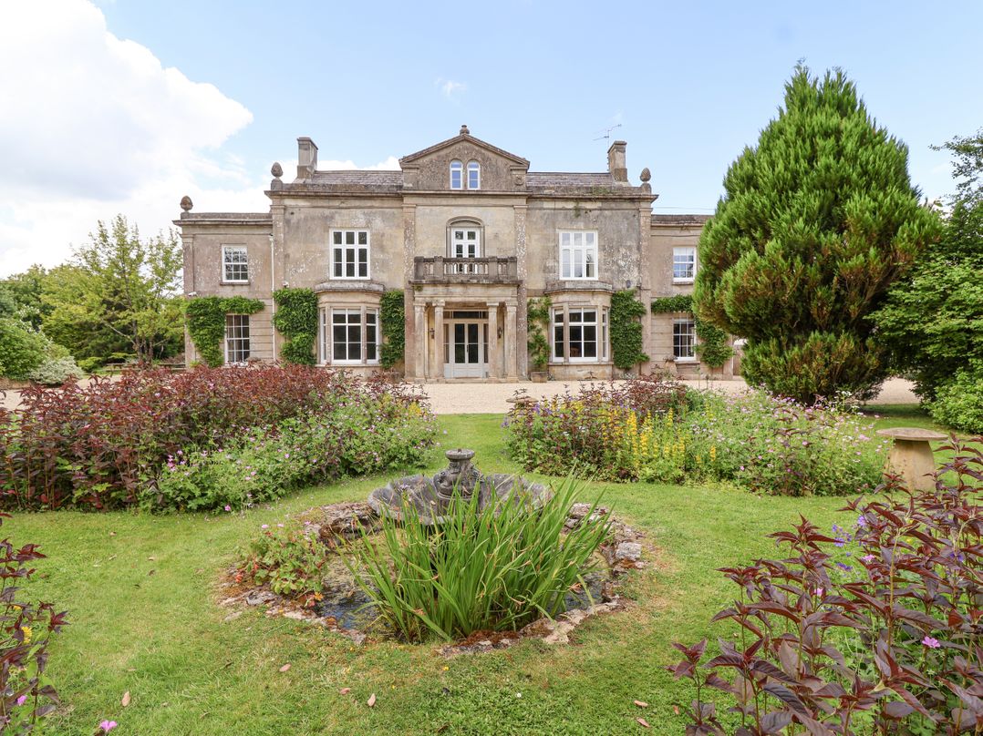 Milton Manor, Milton on Stour