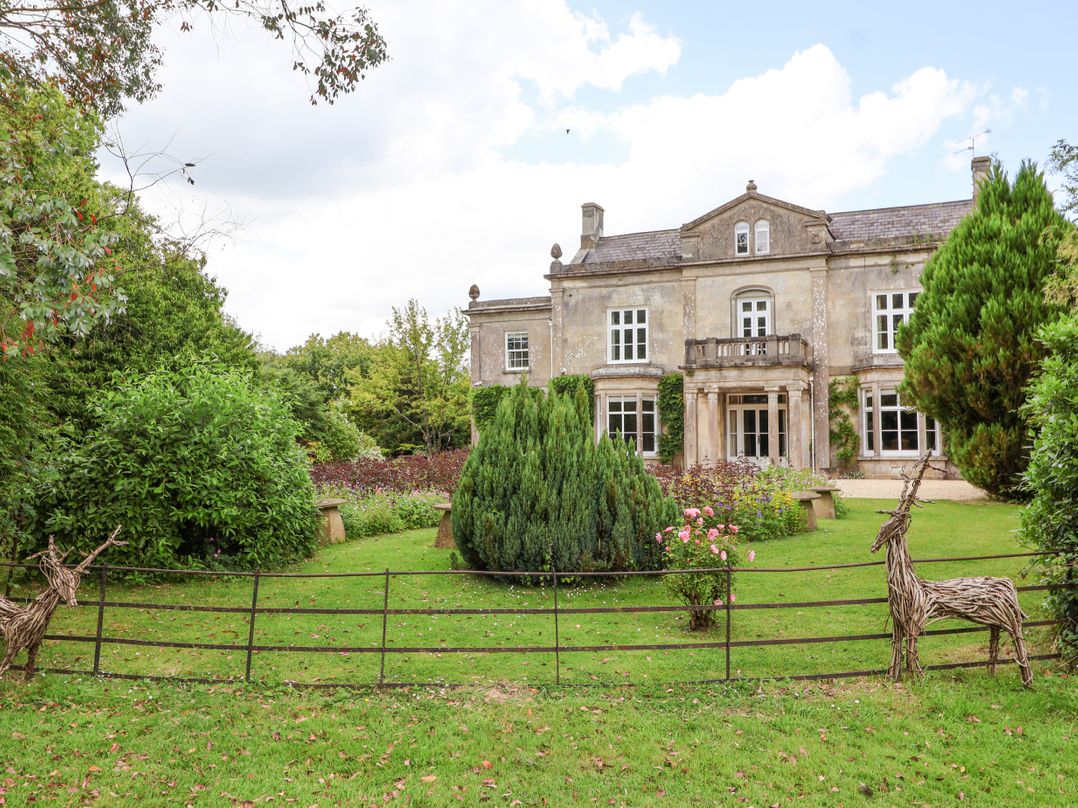 Milton Manor