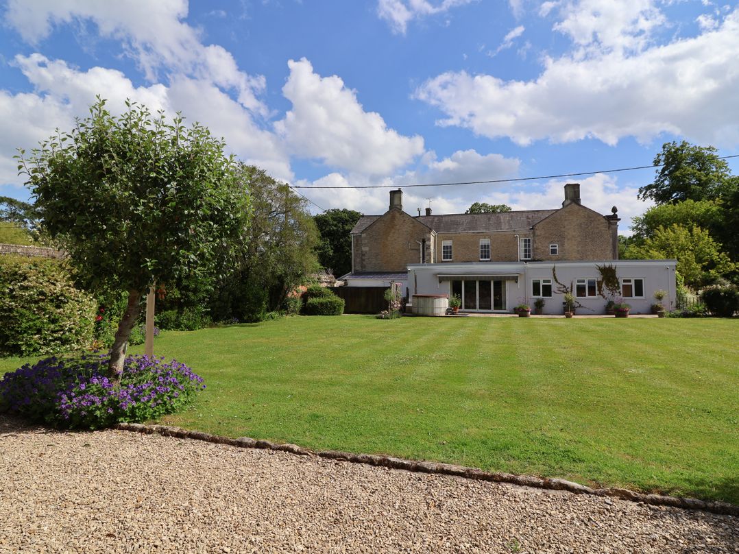 Milton Manor