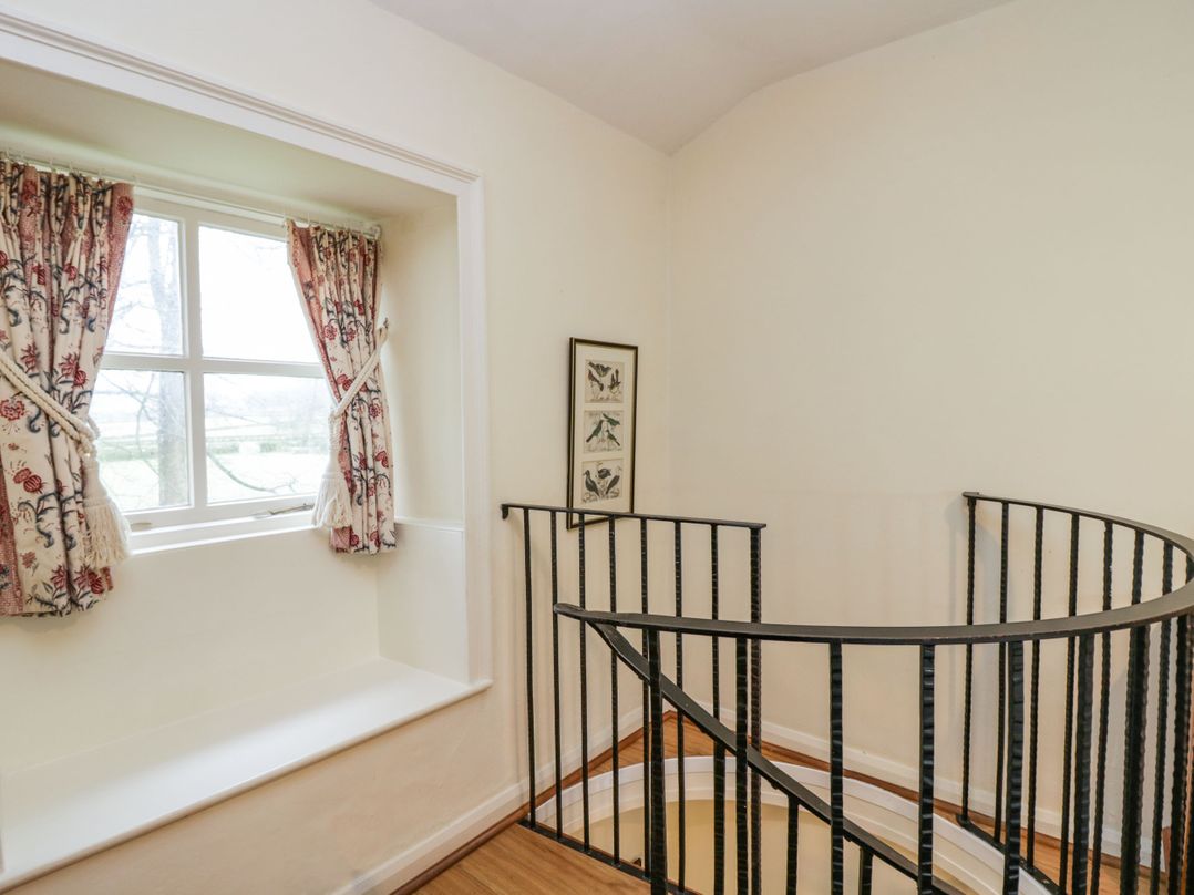 Longlands Milkmaid's Parlour