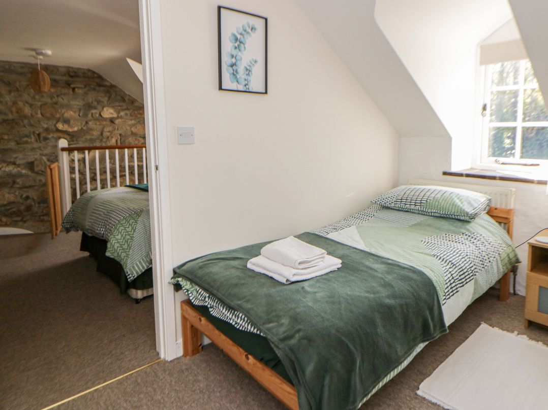 Middle Cottage