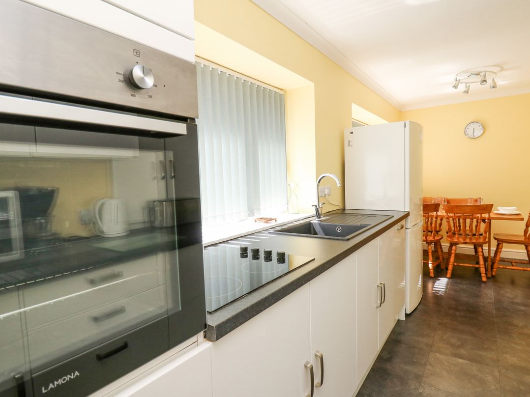 Britannia Cottage