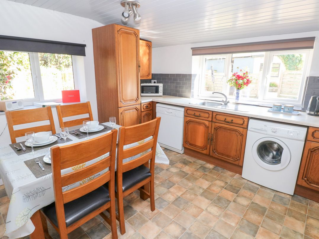 Barn Court Cottage