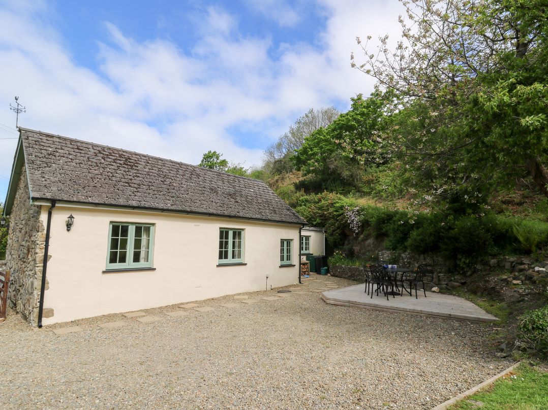 Glyn Yr Efail